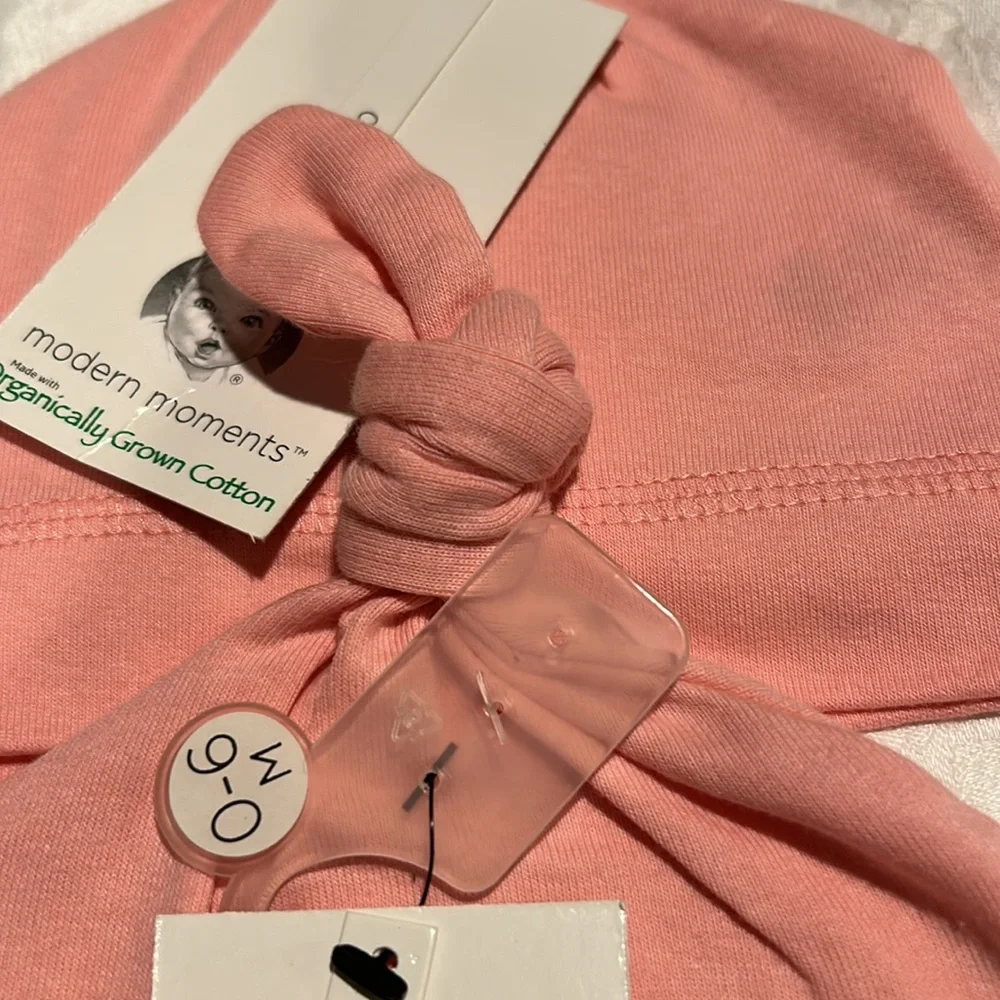 NEW Set of 5 organic 0 to 6‎ months old Gerber baby caps 👶🏻👶🏼👶🏾